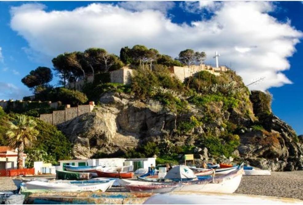 Apartamento Con Encanto Y Preciosas Vistas Junto A La Playa Almuñécar Kültér fotó